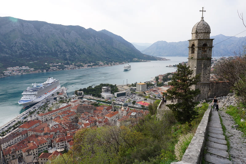 Crucero en la bahía de Kotor - Montenegro