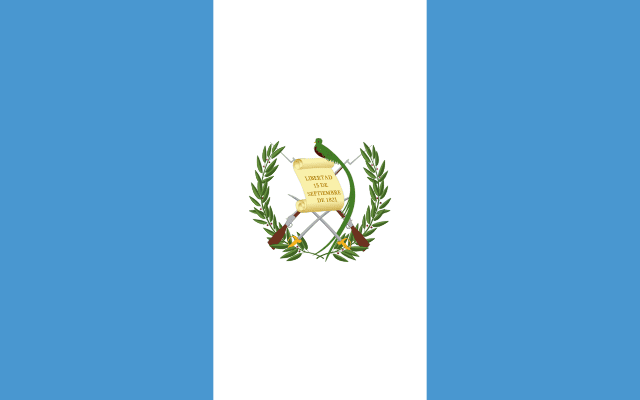 Bandera de Guatemala: franjas verticales celeste, blanca y celeste con el escudo del quetzal