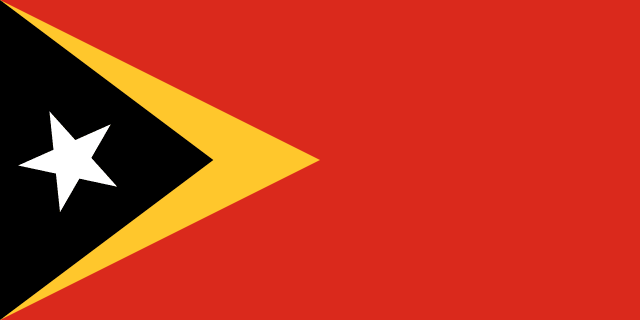 Bandera de Timor Oriental: fondo rojo con un triángulo amarillo y otro negro con una estrella blanca